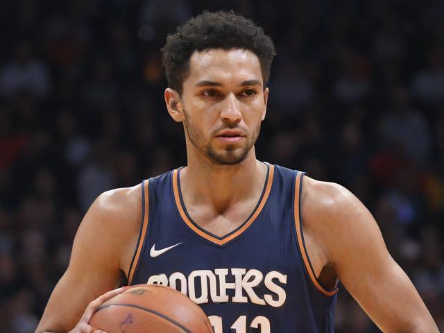 开云体育_ 76人赛季总结：恩比德的表现如何改变球队？，76人队的恩比德伤情