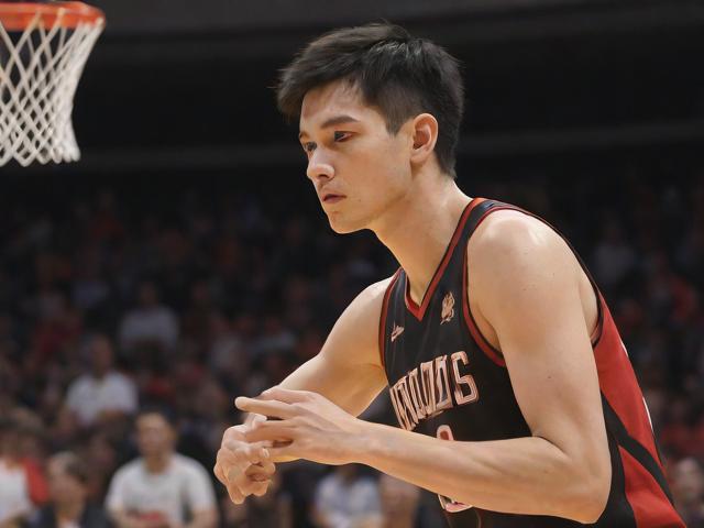 开云体育_ NBA赛季中的经典进攻组合:如何逆袭?,nba经典进攻战术解析 开云体育_ NBA赛季中的经典进攻组合:如何逆袭?,nba经典进攻战术解析