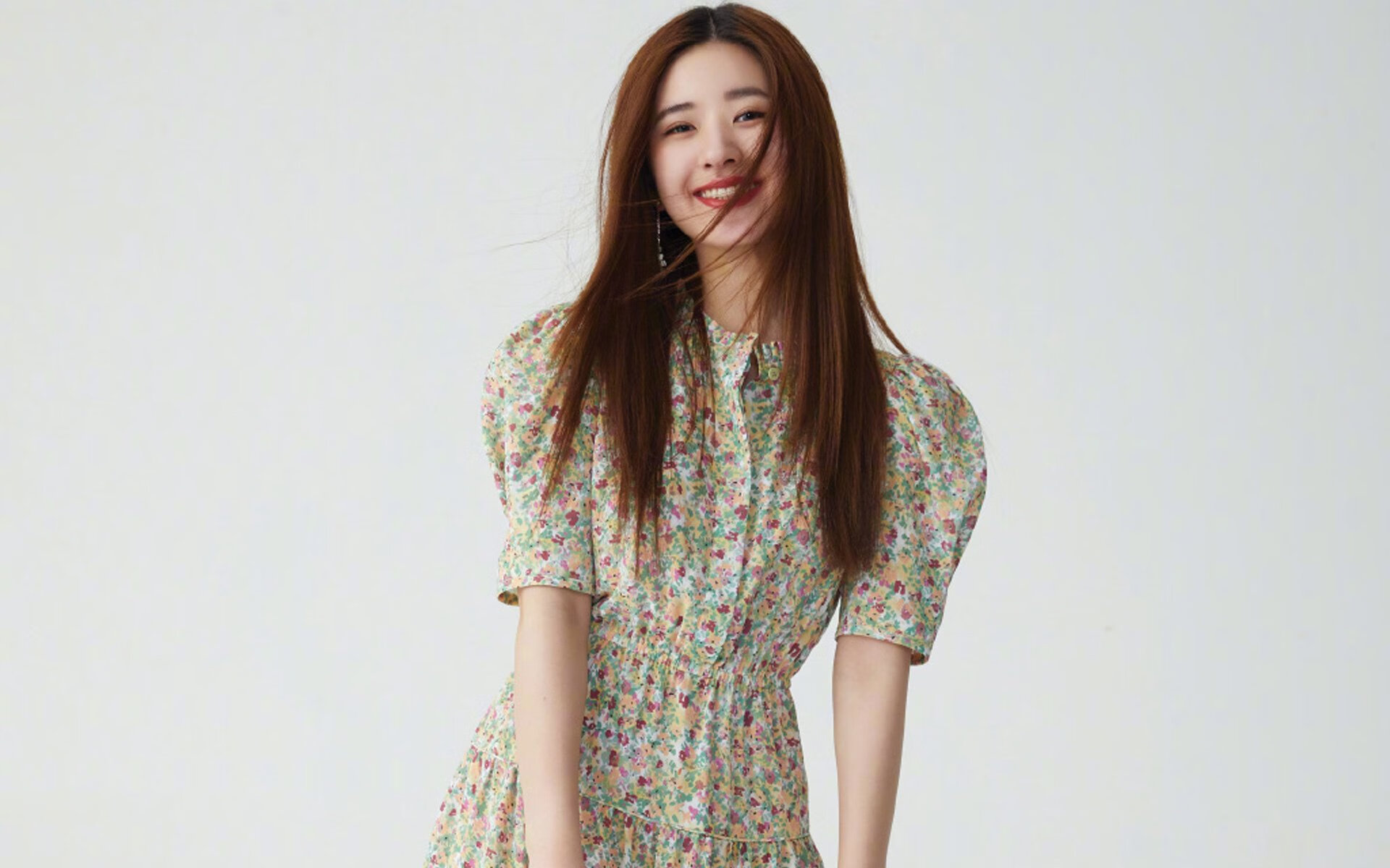 日本选手受伤，退出比赛，日本选手哭了